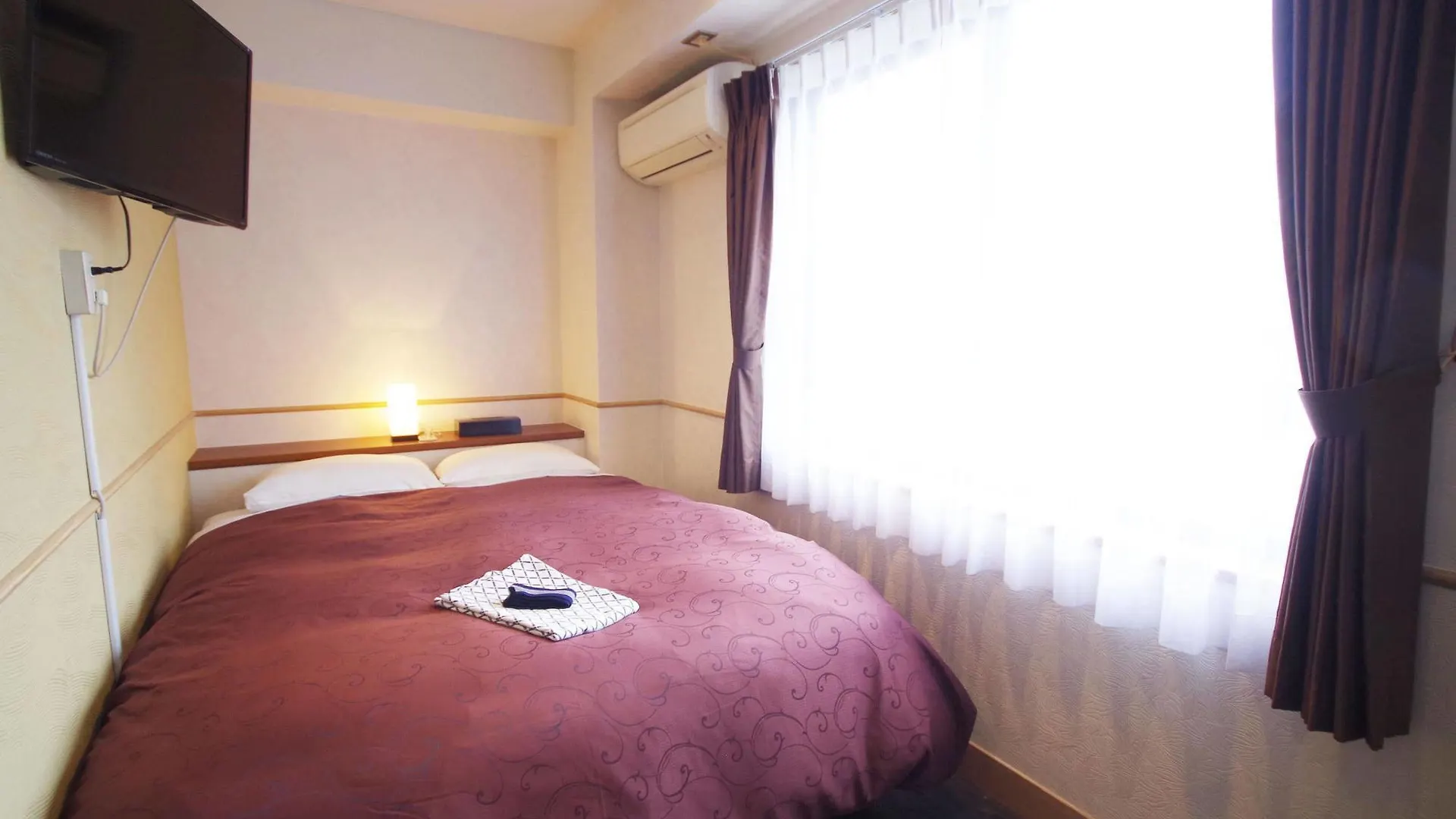 Oak Hotel Ikebukuro Tokio 2*,